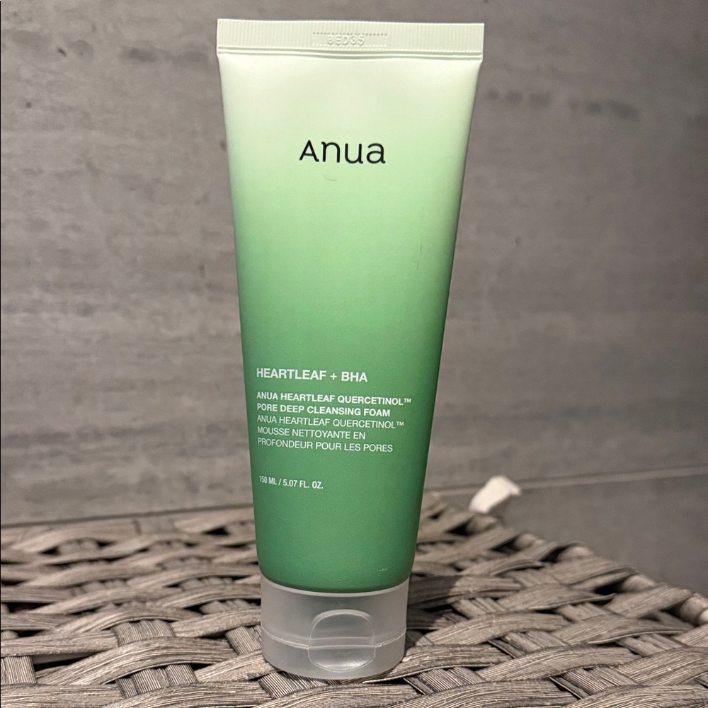 Anua Heartleaf + BHA Deep Cleansing Foam